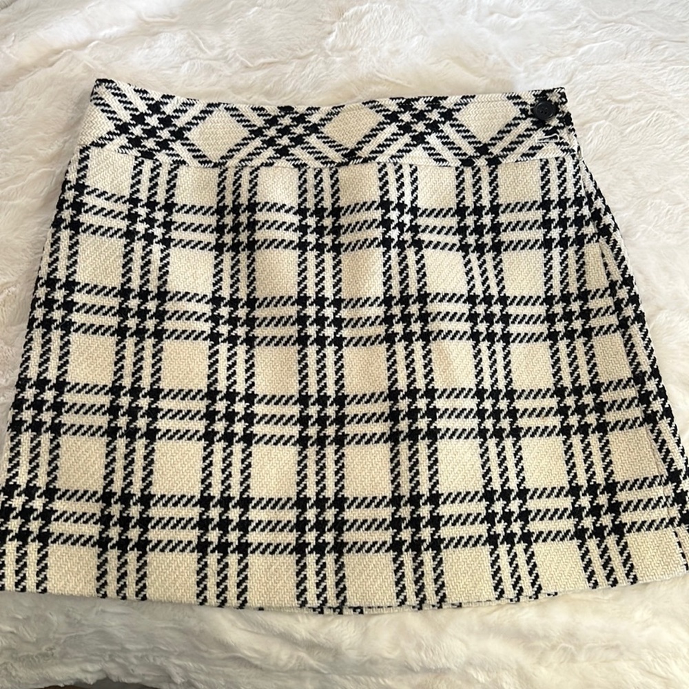 J Crew Size 10 100% Wool Mid-thigh Skirt